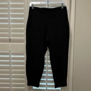 Lululemon Align Jogger. Capri. Black. Size 10.